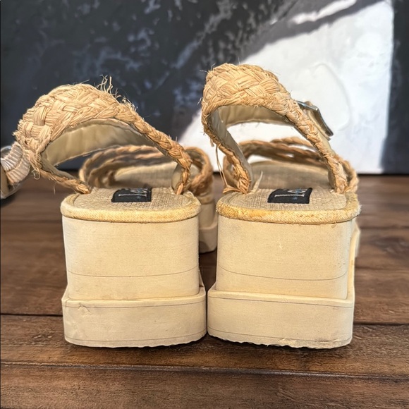 Vintage Rare l.e.i  Braided Platform Sandals - Beige
